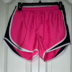 Women's Nike Dri-Fit Tempo Hot Pink Running Shorts | Size M